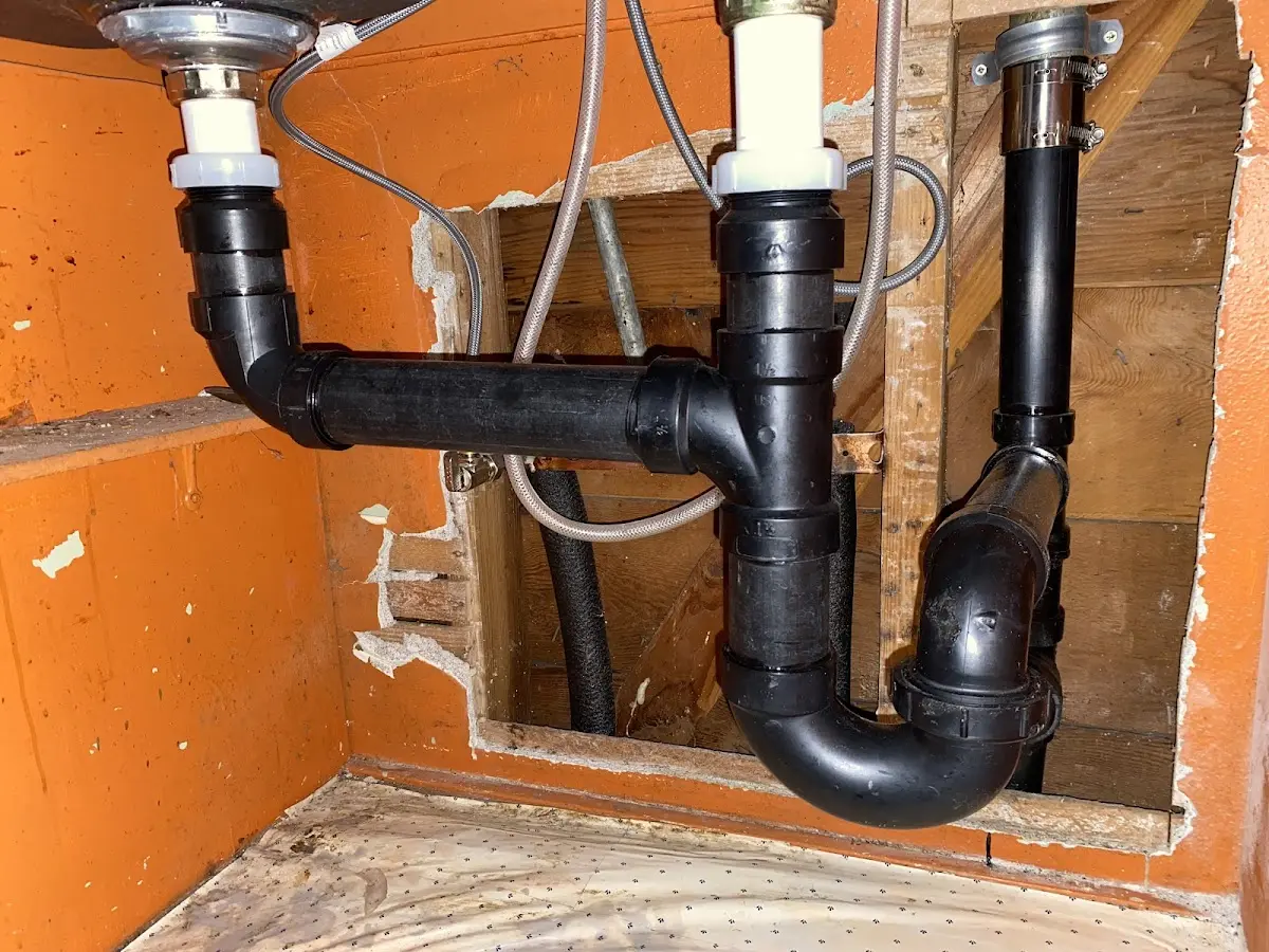 Professional Pipe Bursting equipment and tools on the job in Lake Wissota